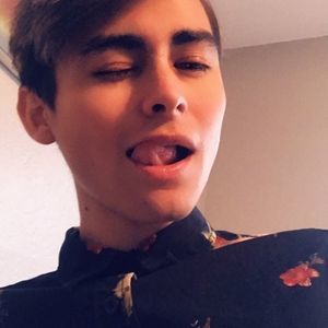 Meet your Posher, Nicolas